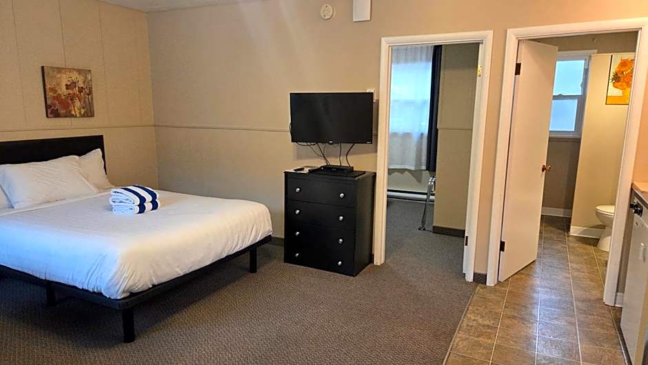 Photo 1 of 10 of Superior Suite