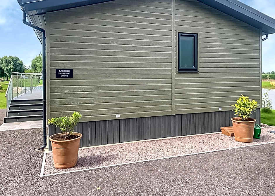 Lakeside Luxury Lodges
