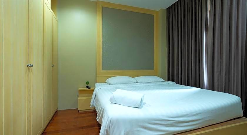 Greenview Ekkamai 10 Suite