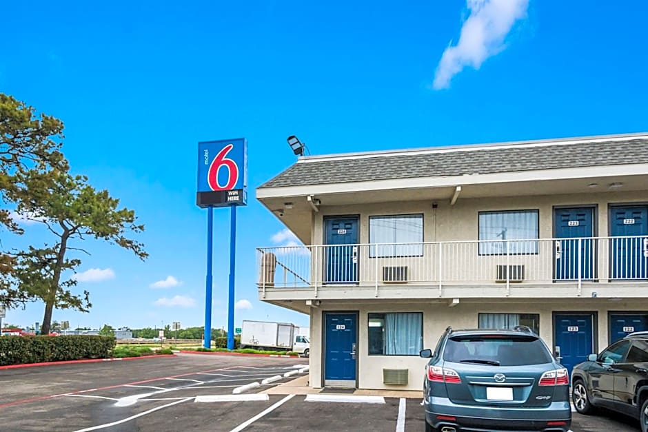 Motel 6-Irving, TX - Dallas