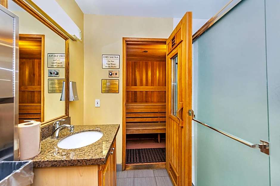 Grand Park Hotel & Suites Downtown Vancouver, an Ascend Collection Hotel