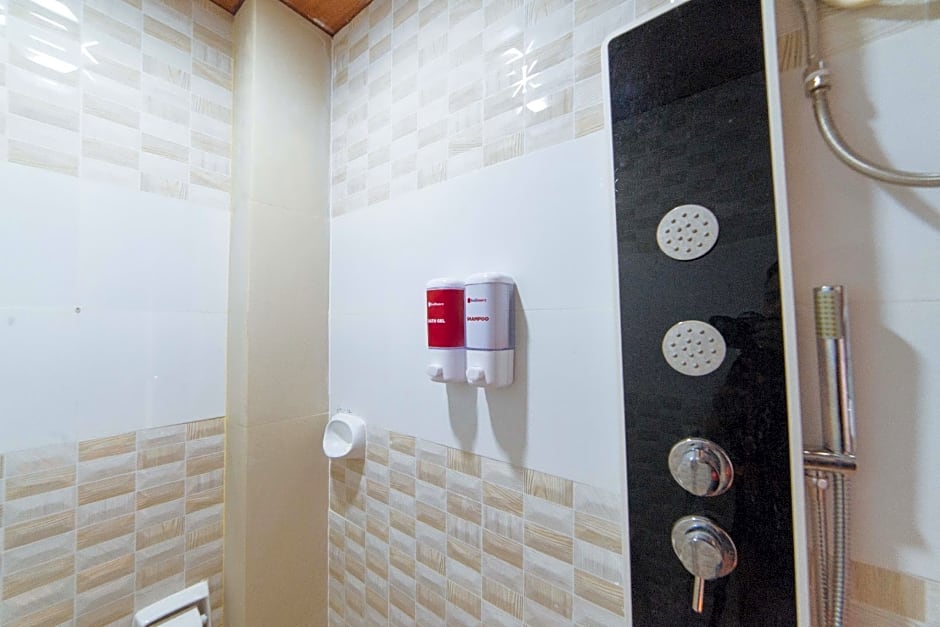 RedDoorz@Lawaan Roxas City