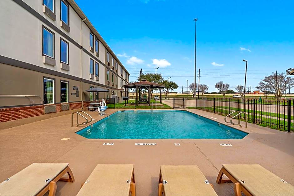 Motel 6-Rosenberg, TX