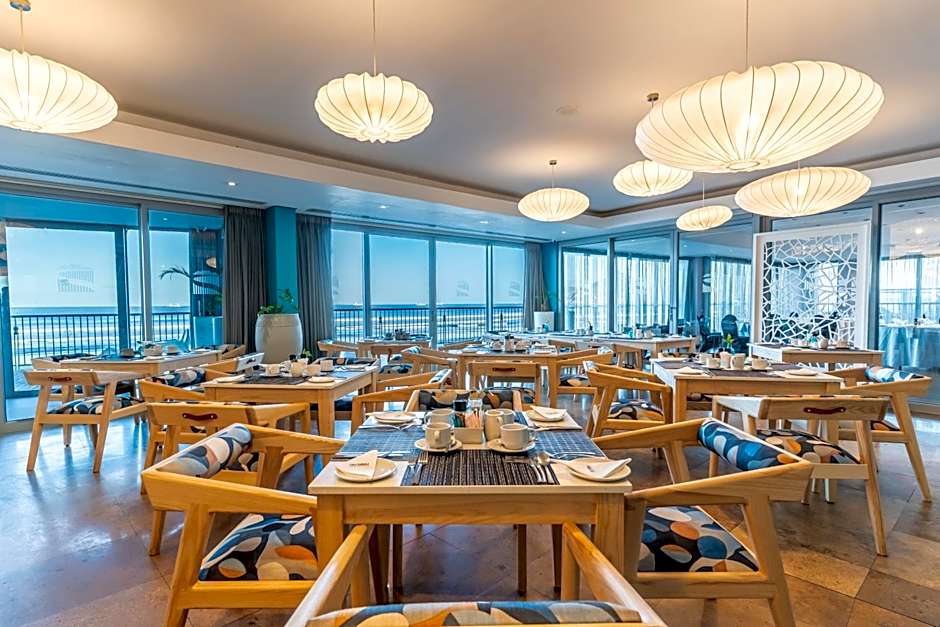Lagoon Beach Hotel Apartments
