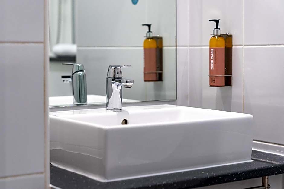 Heeton Concept Hotel - City Centre Liverpool