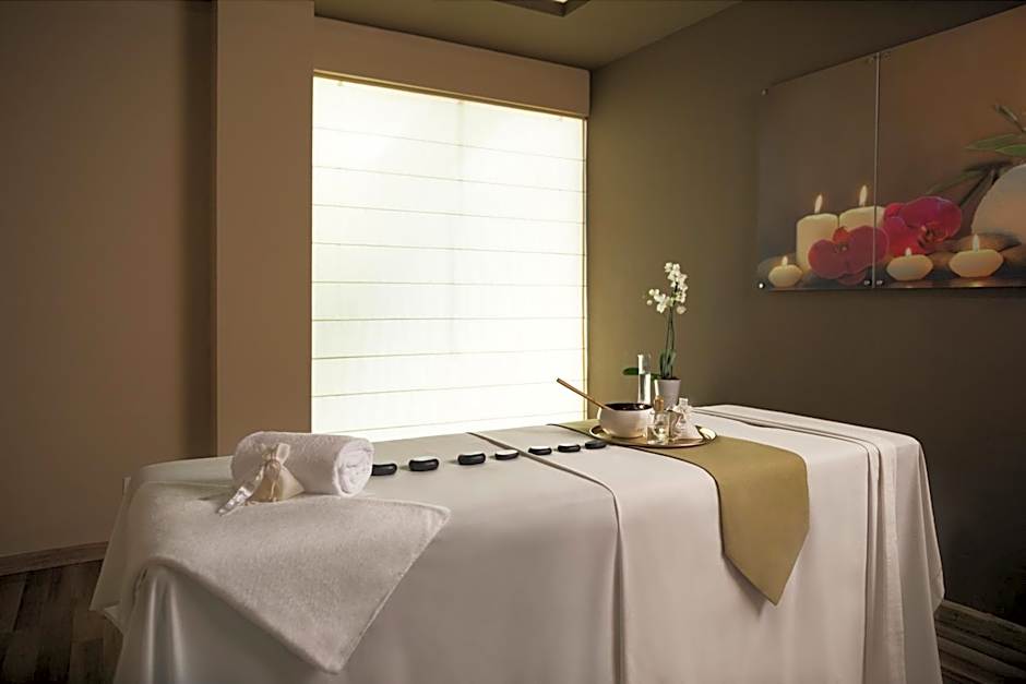 El Embajador, a Royal Hideaway Hotel