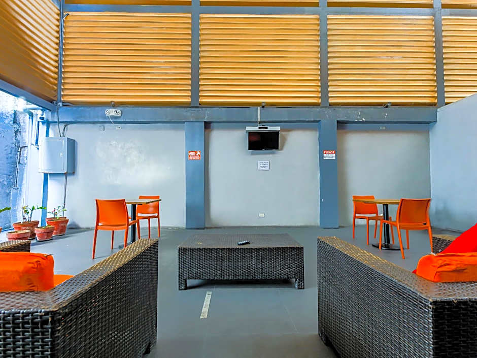 Metro Deluxe Residences near OWWA Pasay