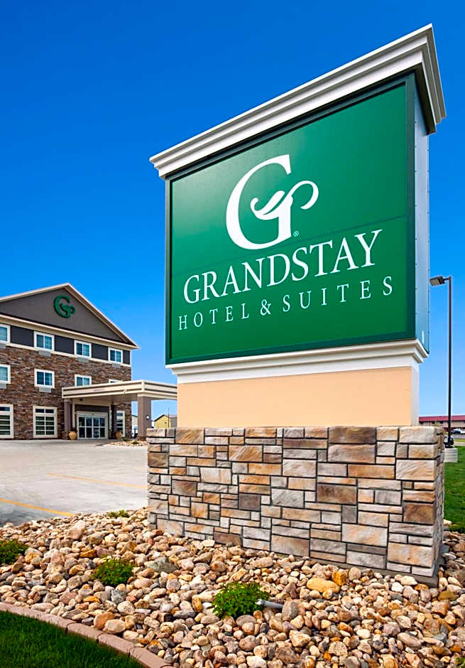 GrandStay Hotel & Suites Valley City
