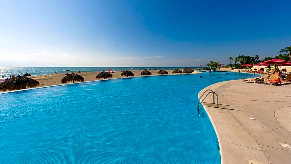 Grand Venetian Condominium