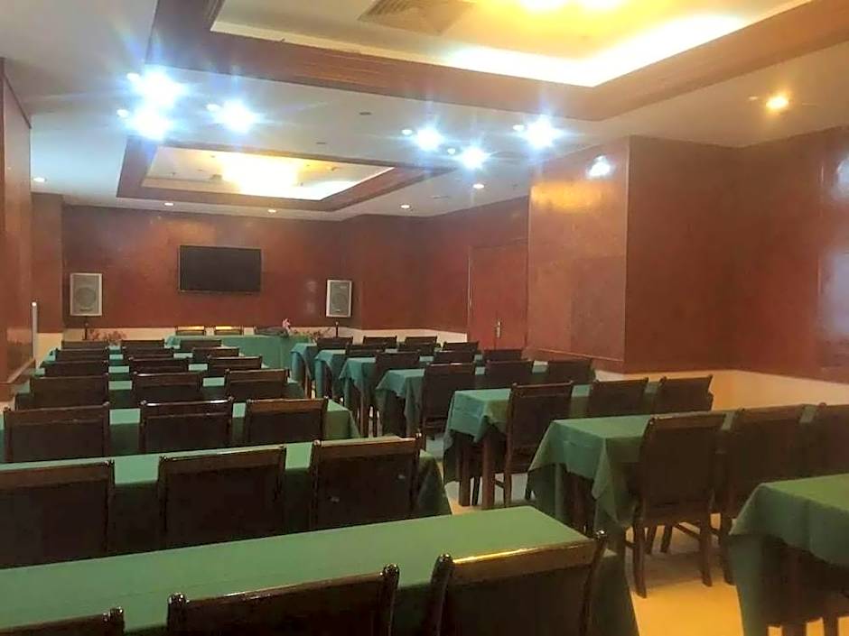 Qingdao Donghai Hotel