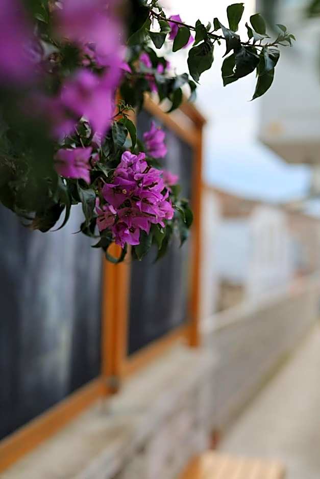 Monat Otel Alaçatı