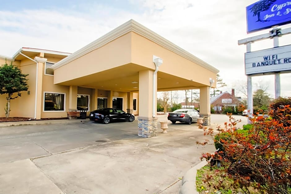 Cypress Inn & Suites Washington - Chocowinity, NC By OYO