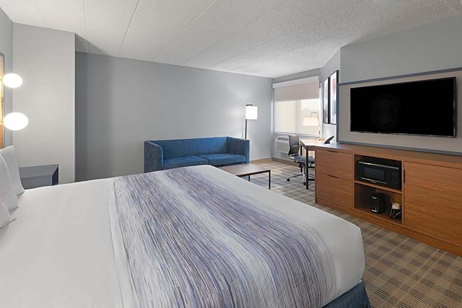 AmericInn by Wyndham Chippewa Falls