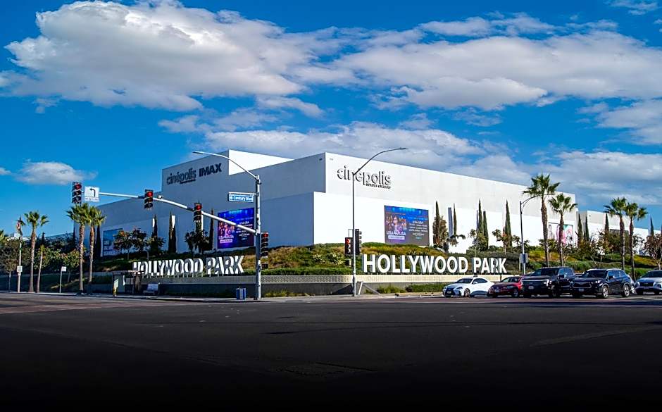 Super 8 By Wyndham Inglewood/LAX