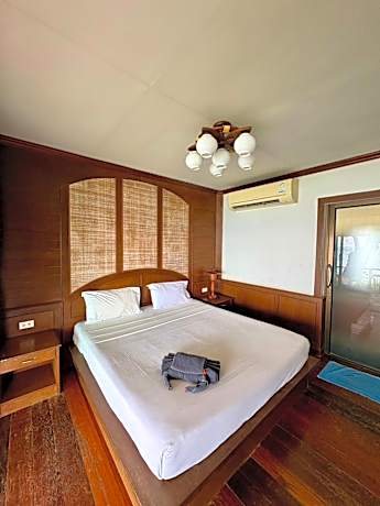 Bungalow 1 Double Bed