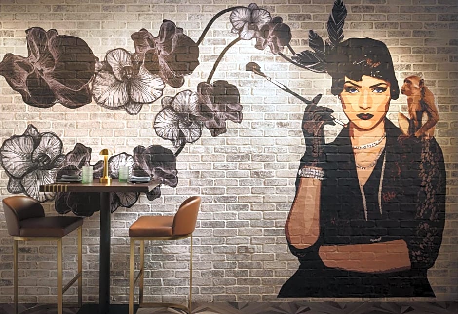 Hotel Flor Tampa Downtown, Tapestry Collection by Hilton