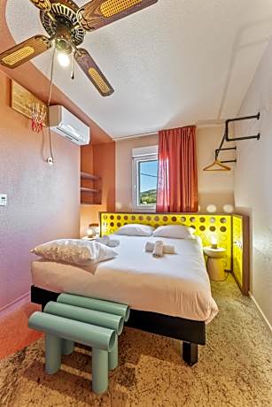 Little Pop Single Room