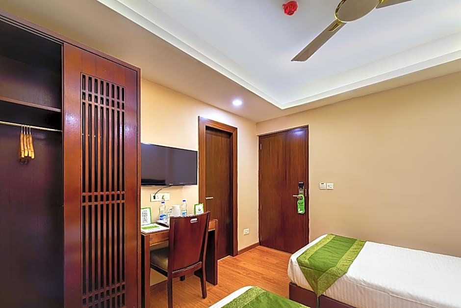 Treebo Vedanta, Metropolitan