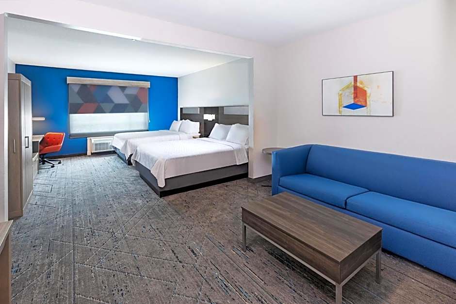 Photo 1 of 3 of 2 Queen Beds Suite
