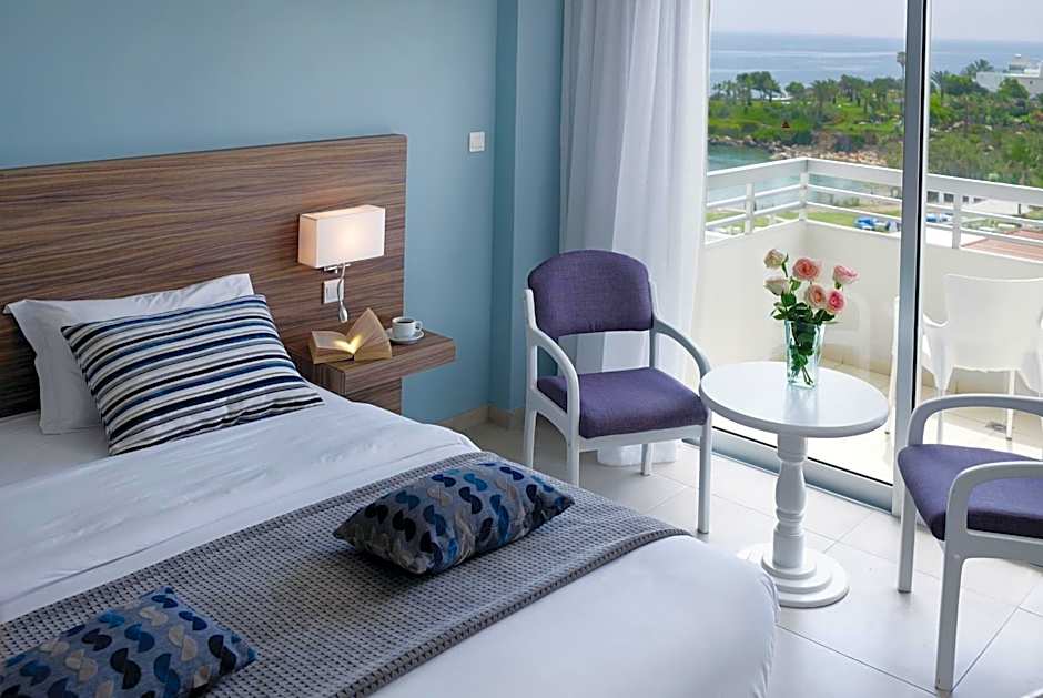 Atlantica Sea Breeze, Adults Only