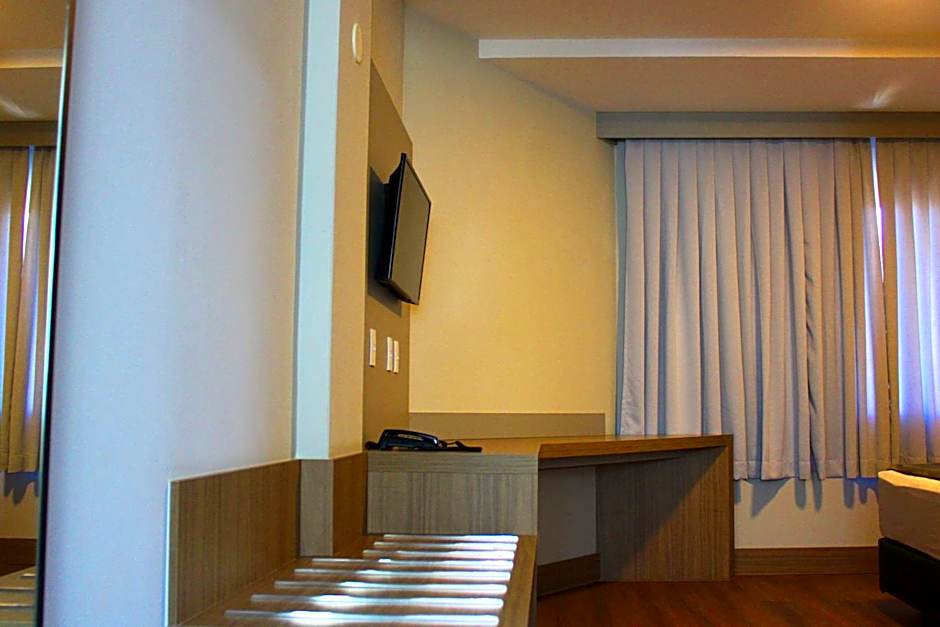 HOTEL ÉVORA By Rede Sagres