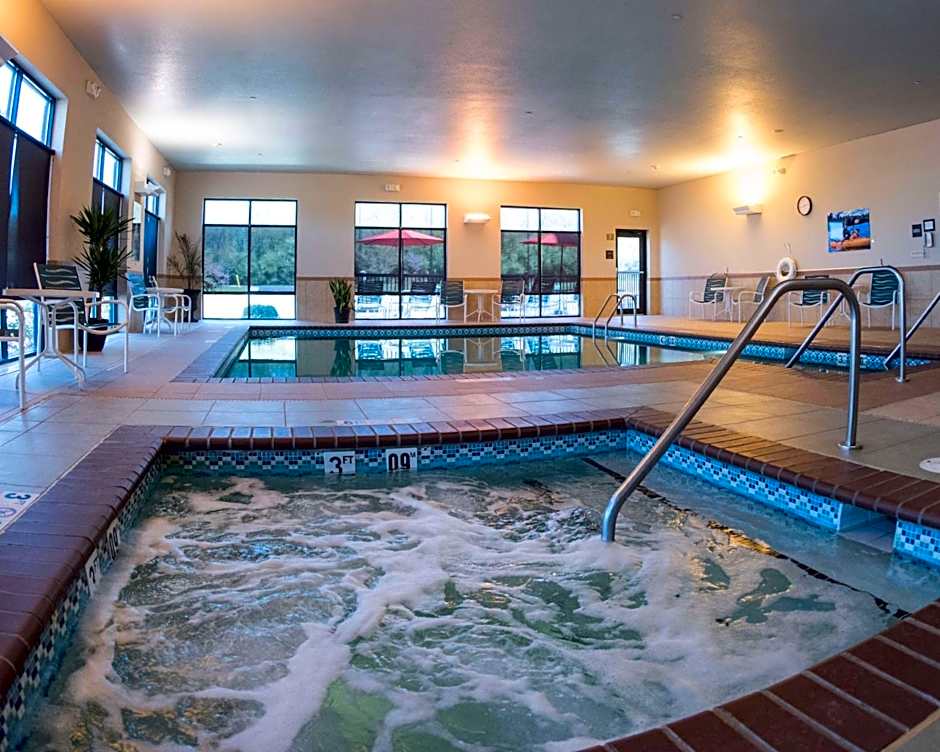 Hampton Inn By Hilton And Suites Woodstock