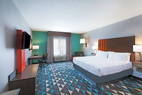 1 King Bed Standard