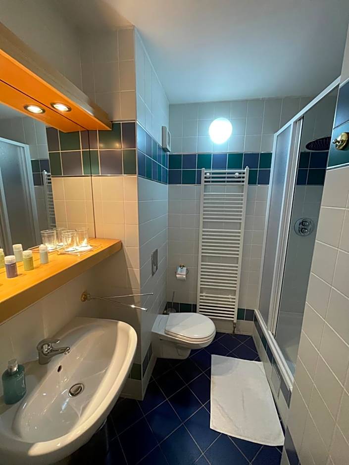 Hotel Laguna & restaurant