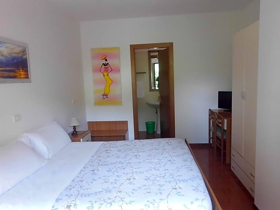 Hotel Athena