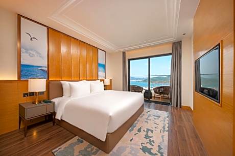 ​Premium Bayview Double Room