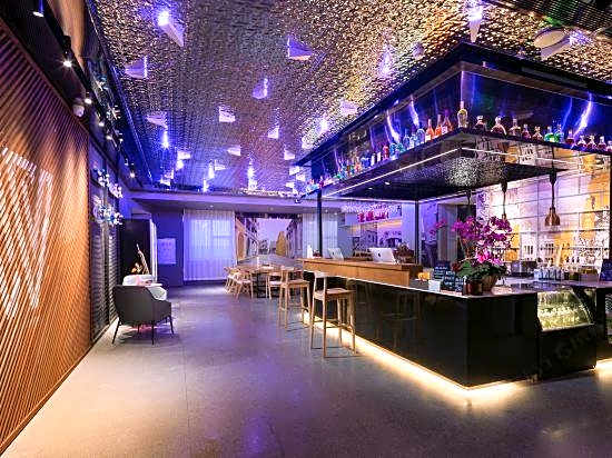 Weilaideng Hotel (Guangzhou Zhujiang New Town Jinan University Store)