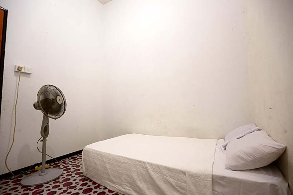 Hotel O Penginapan Mak YesNearTaman Buluh Hang Tuah