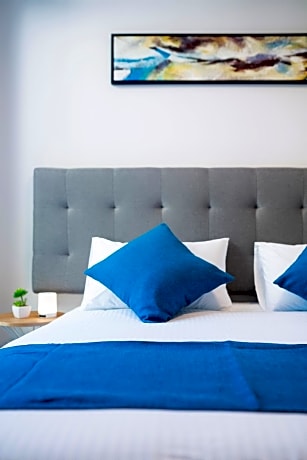 2 Bedroom City View Apartment