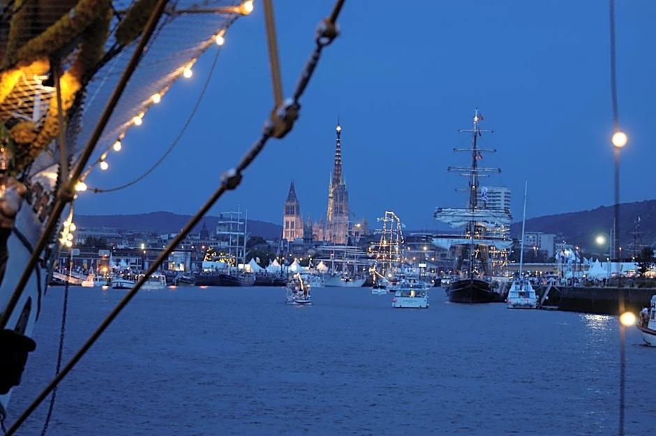 Holiday Inn Express Rouen Centre - Rive Gauche By IHG