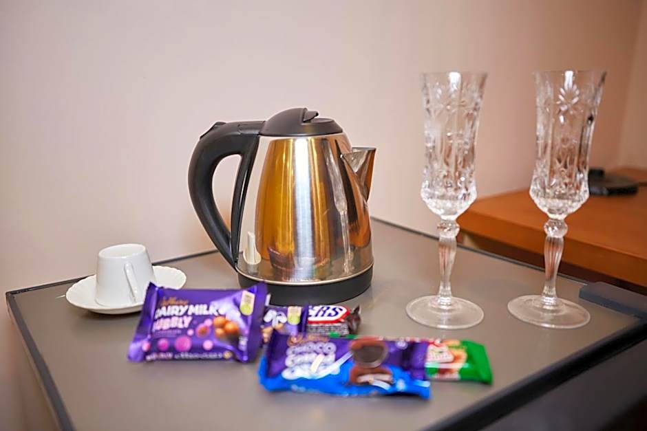 Grand Pyramid View Hotel