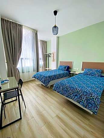 Deluxe Suite