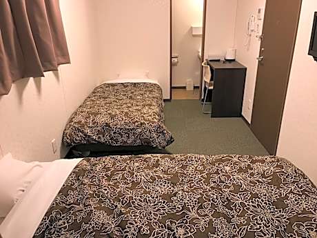 Twin Room with Shared Bathroom