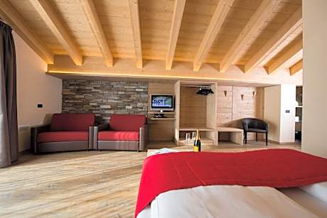 Junior Suite with Spa Bath