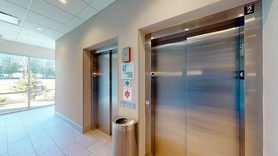 Holiday Inn Express & Suites Chicago Schaumburg By IHG