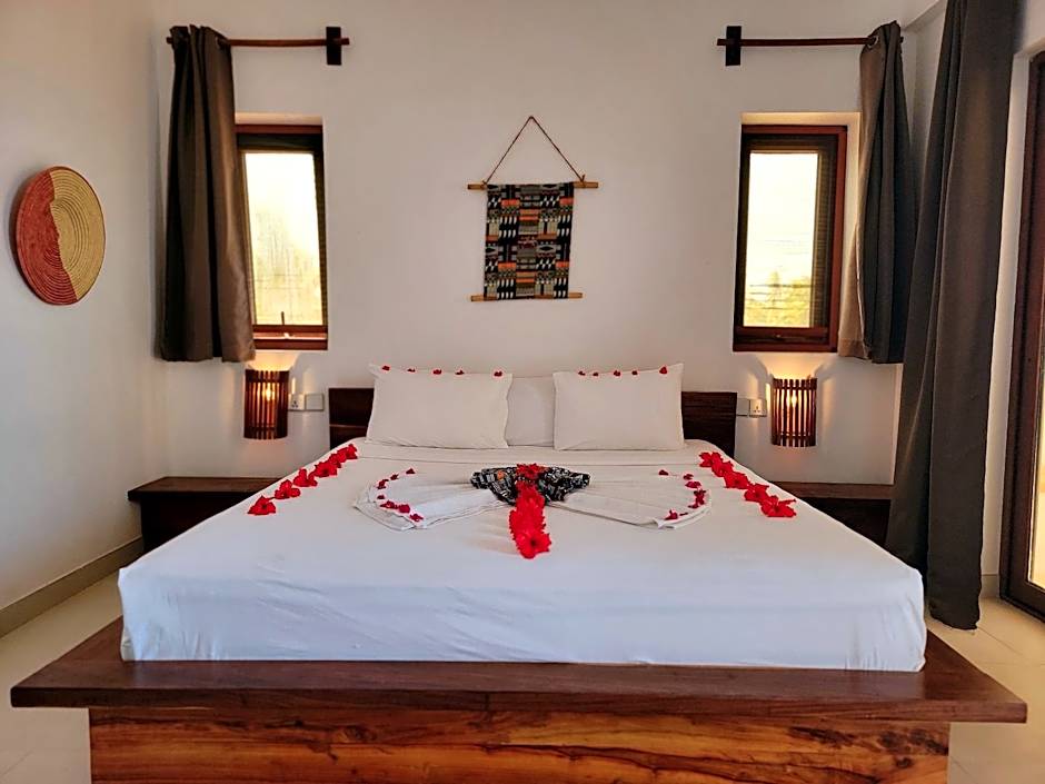 Aluna Beach Apartments