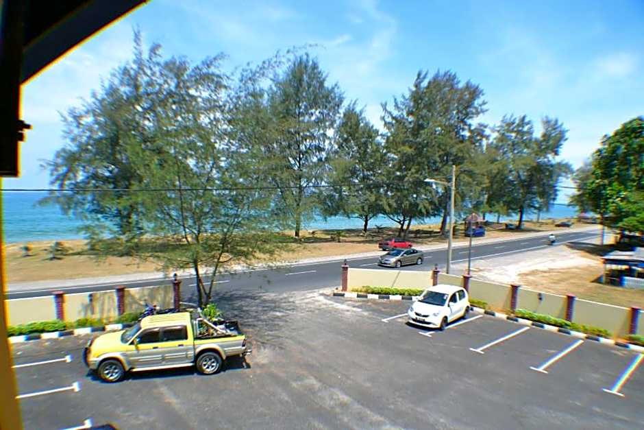 Teluk Lipat Seaview Inn