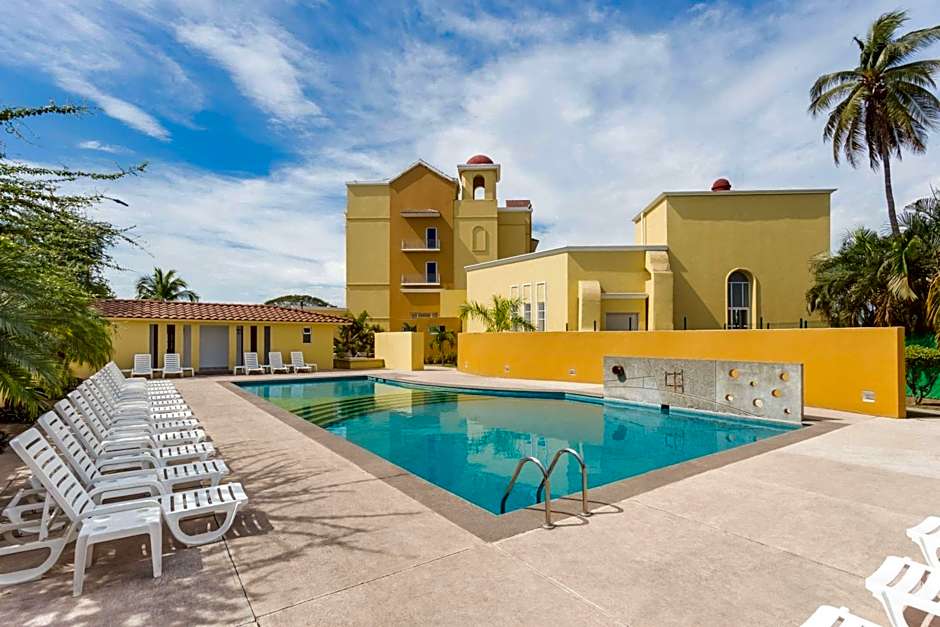 Baymont Inn & Suites Lazaro Cardenas