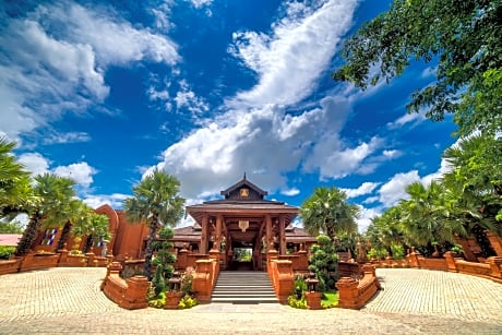 Heritage Bagan Hotel