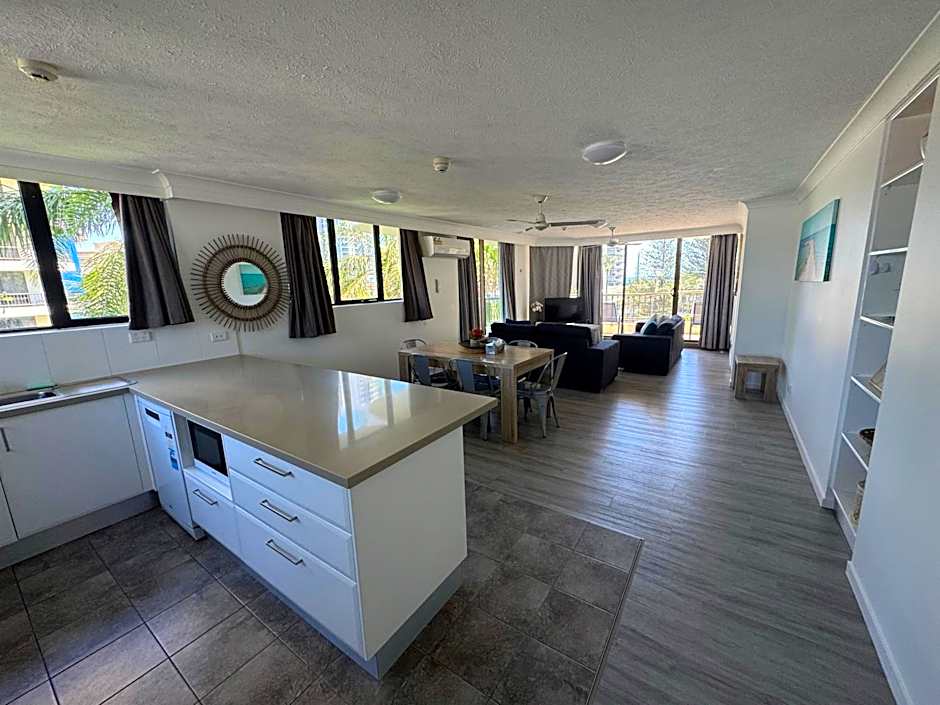 Aristocrat Apartments