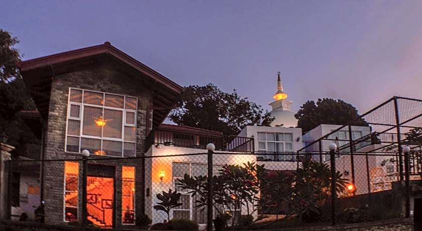 Villa Baywatch Rumassala