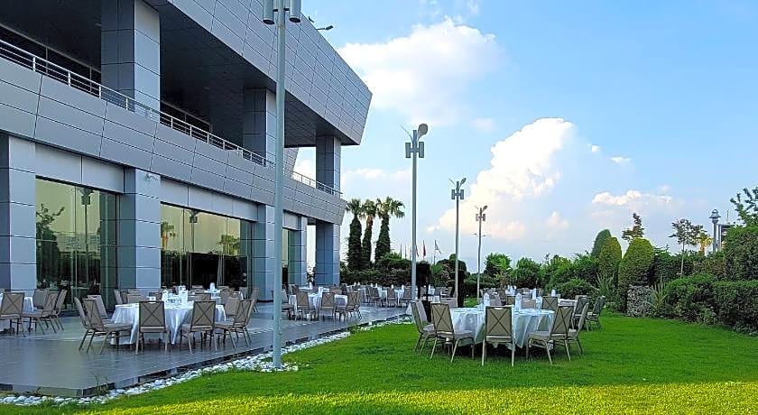 Wyndham Grand Izmir Ozdilek Thermal & Spa