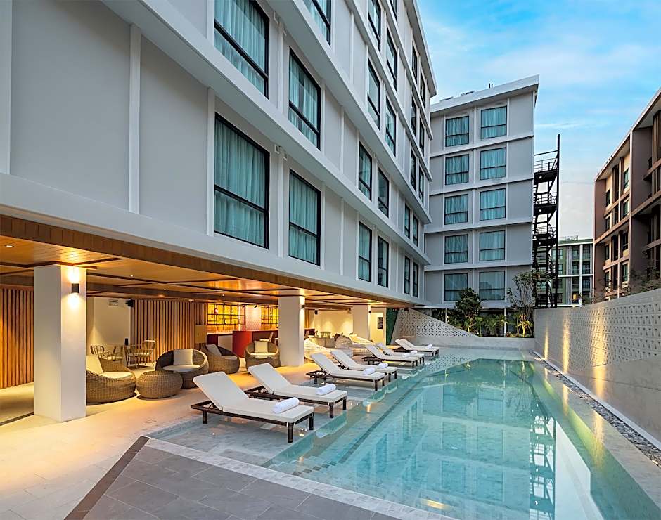 Travelodge Phuket Town