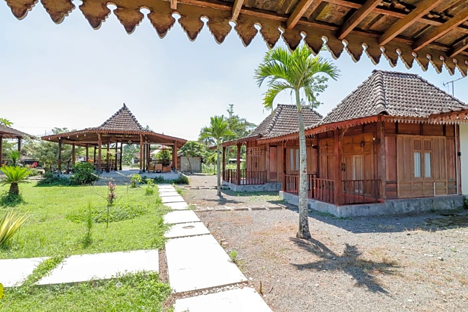 Balkondes Duta Menoreh by ZUZU