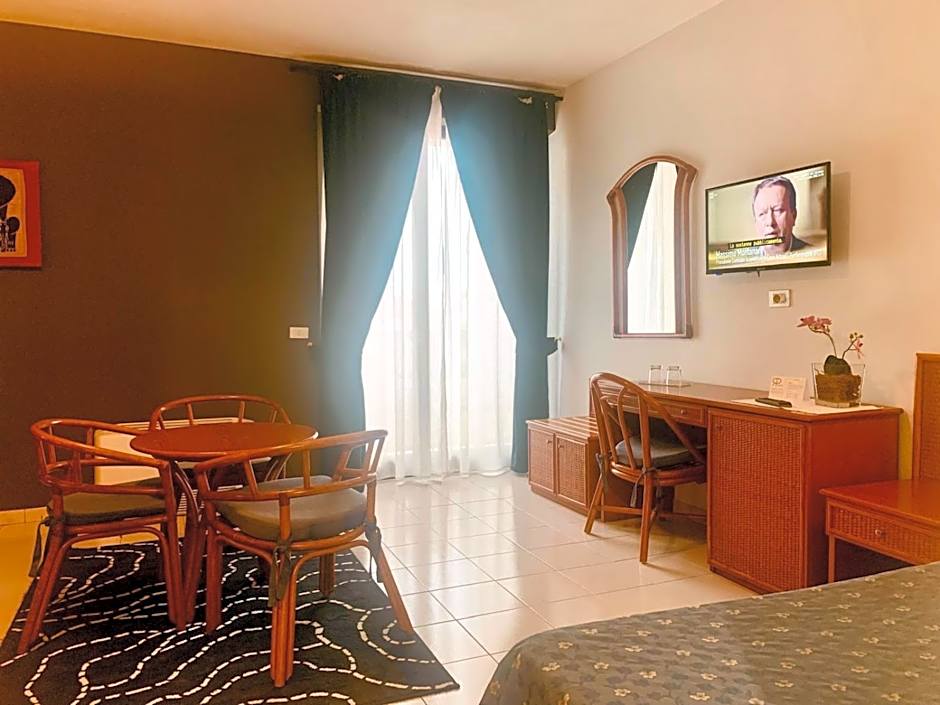 River Park Hotel