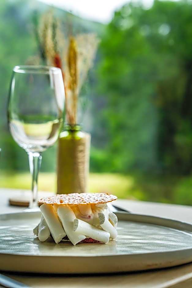 Logis Hôtel Etchemaïté